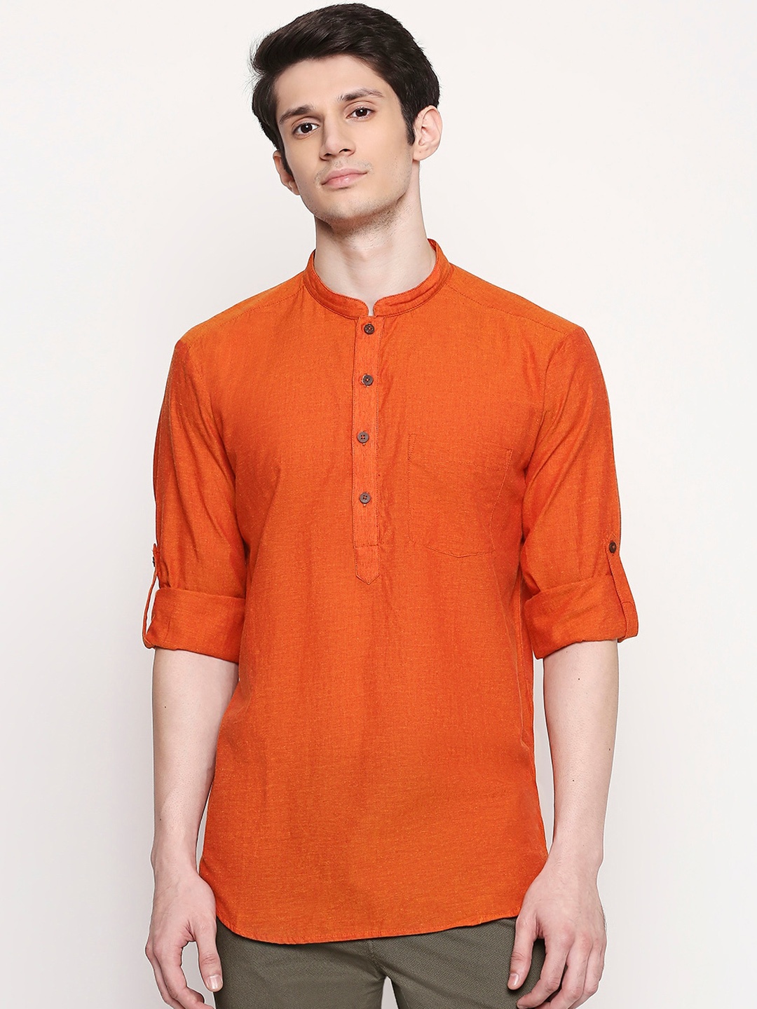 

indus route by Pantaloons Men Rust Solid Mandarin Collar Straight Cotton Kurta