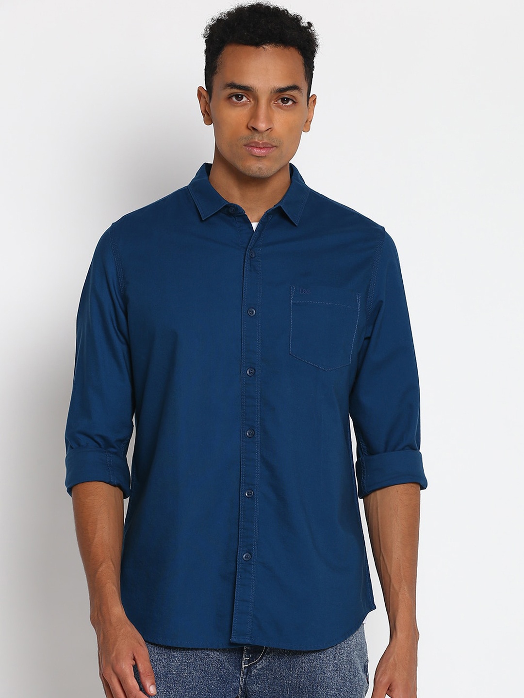 

Lee Men Blue Solid Slim Fit Opaque Cotton Casual Shirt