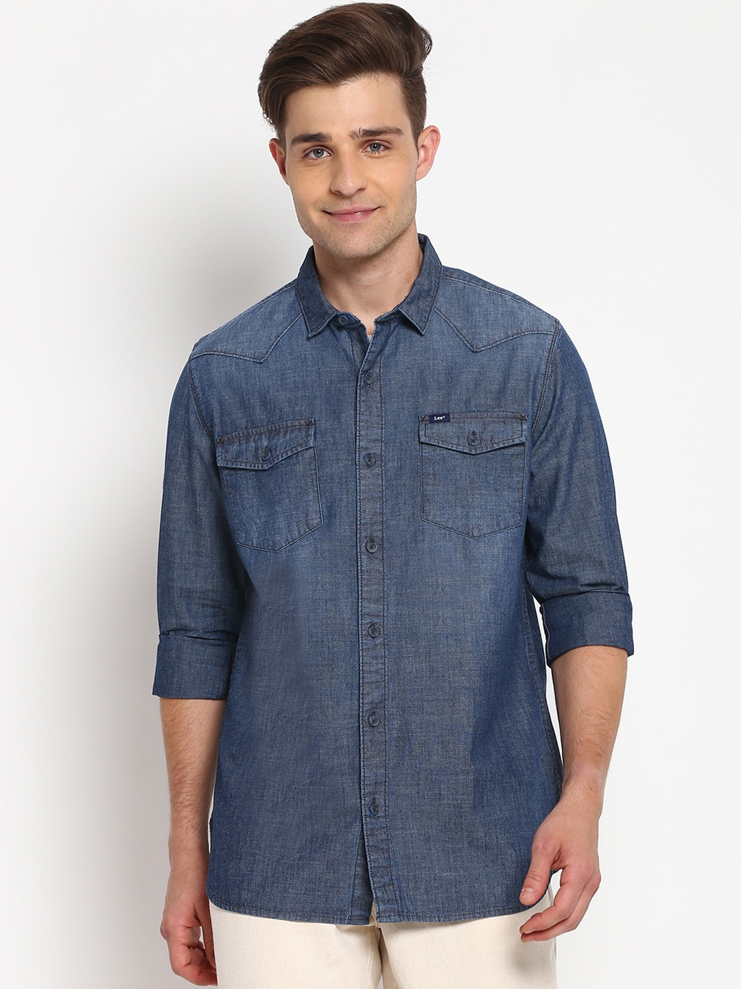 

Lee Men Blue Solid Slim Fit Opaque Cotton Casual Shirt