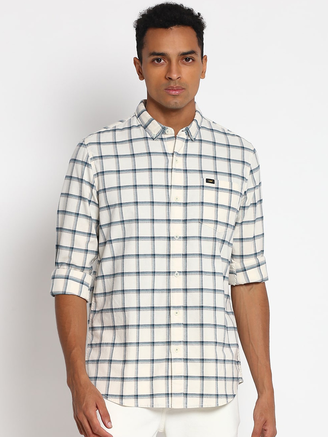 

Lee Men White & Navy Blue Slim Fit Opaque Checked Cotton Casual Shirt