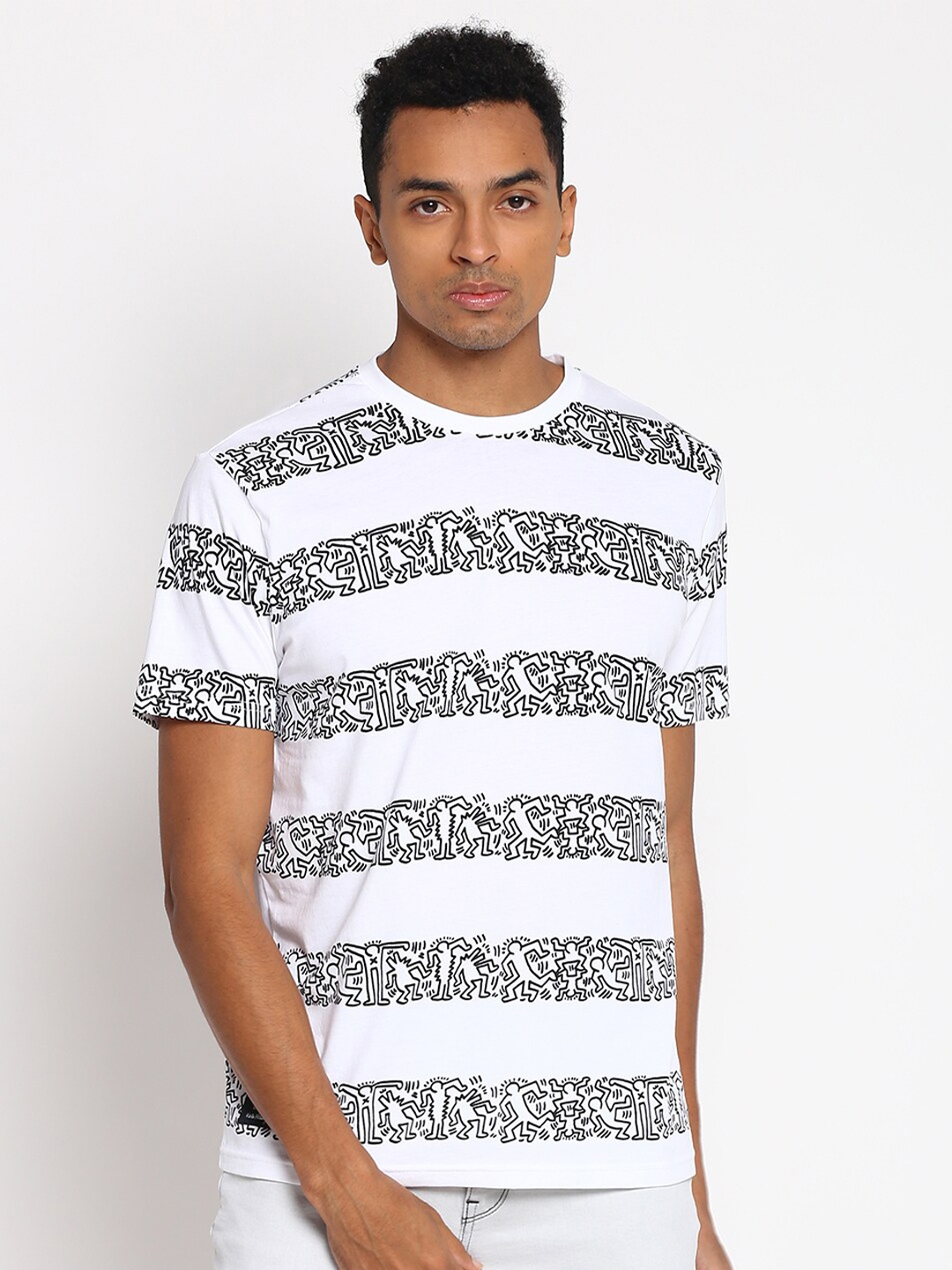 

Lee Men White & Grey Striped Cotton T-shirt