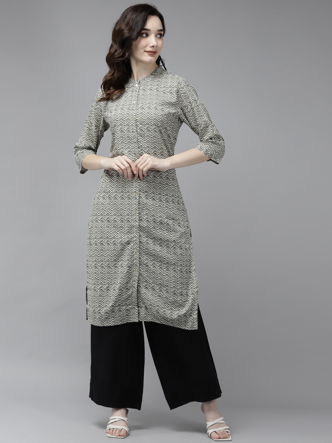 

W Women White & Black Chevron Printed Kurta