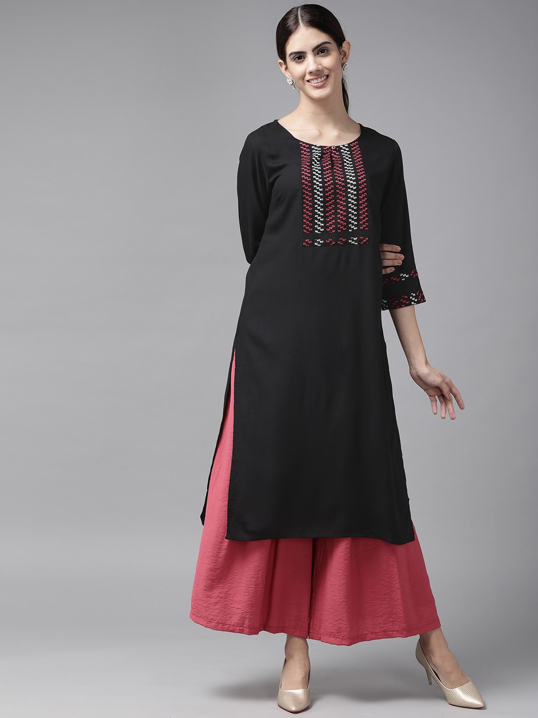 

W Women Black & Pink Geometric Yoke Design Straight Kurta