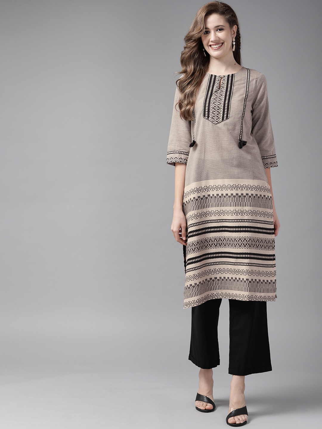 

W Women Beige & Black Ethnic Motifs Keyhole Neck Pastel Kurta