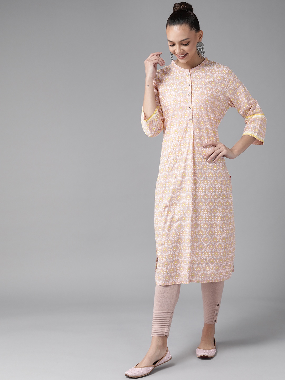 

W Women Peach-Coloured & White Ethnic Printed Kurta