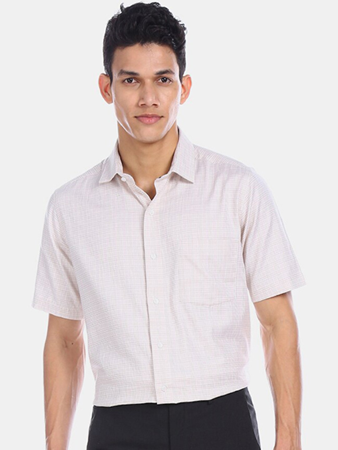 

Arrow Men Beige Opaque Printed Formal Shirt