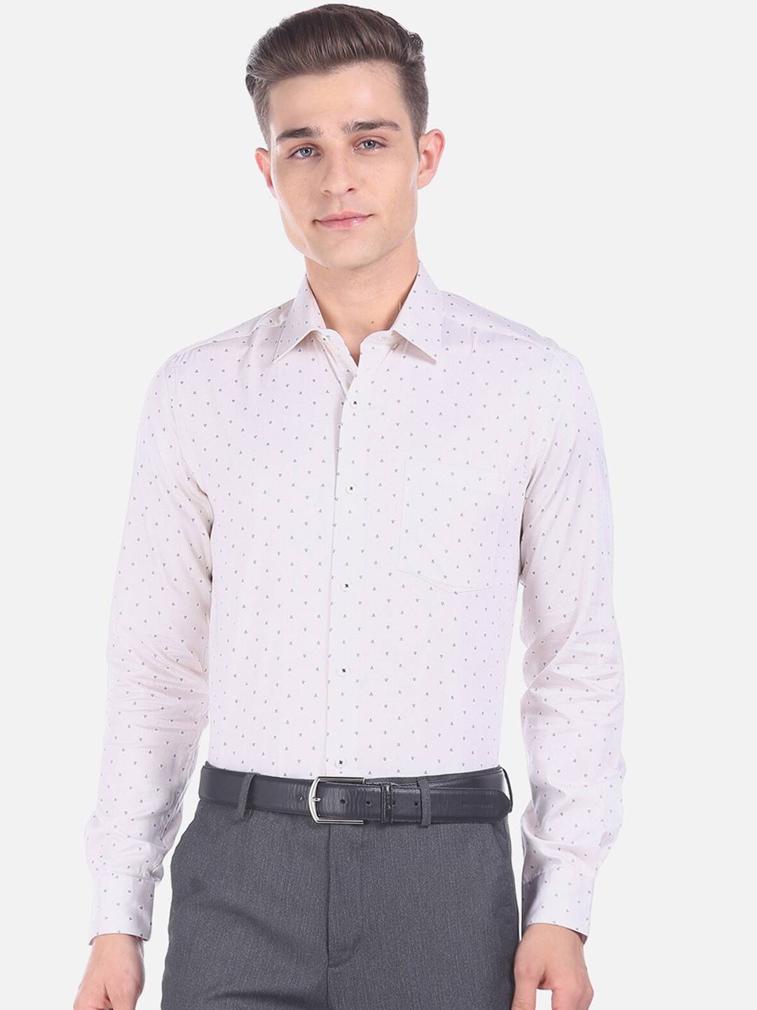 

Arrow Men White & Blue Slim Fit Printed Cotton Casual Shirt