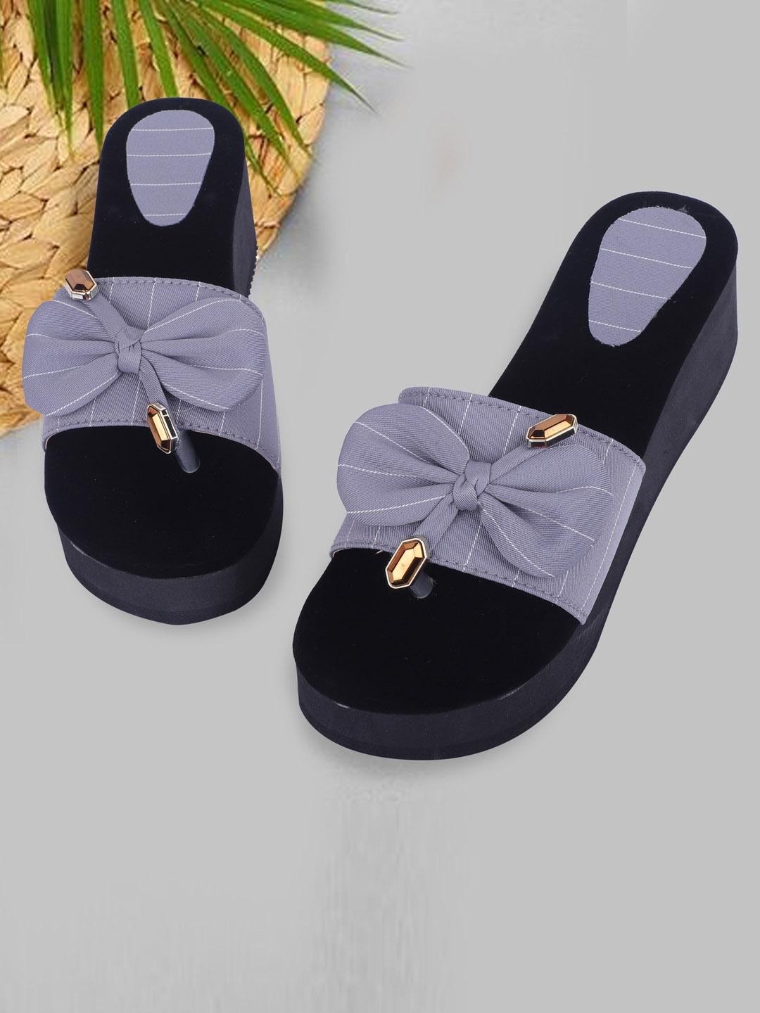 

FABBMATE Grey Printed Flatform Sandals with Bows