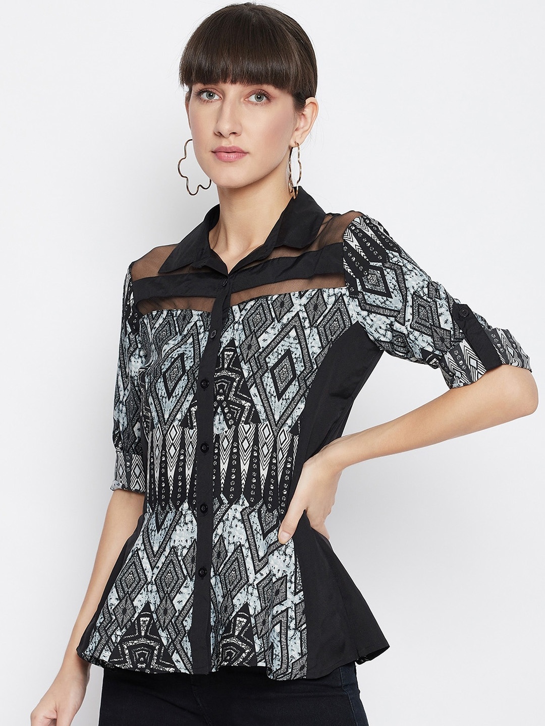 

PURYS Women Black & White Tailored Fit Printed Casual Shirt