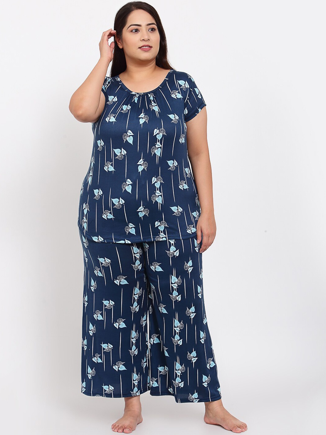 

KLOTTHE Women Navy Blue & White Plus Size Printed Night suit