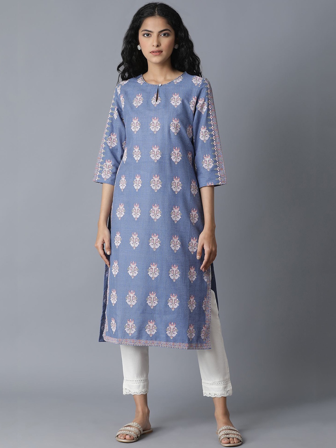 

W Women Blue & White Ethnic Motifs Printed Keyhole Neck Cotton Kurta