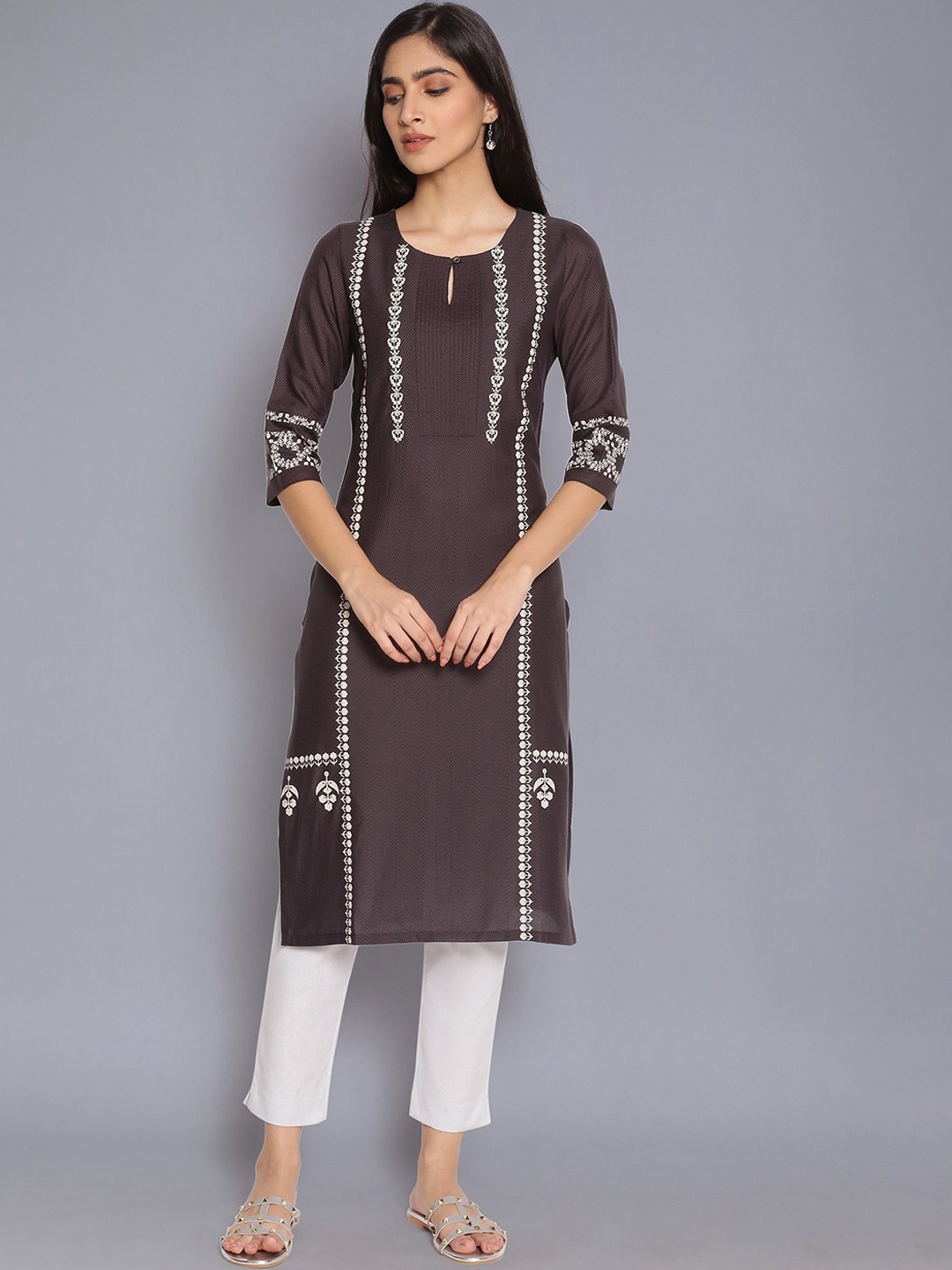 

W Women Grey & White Floral Embroidered Keyhole Neck Kurta