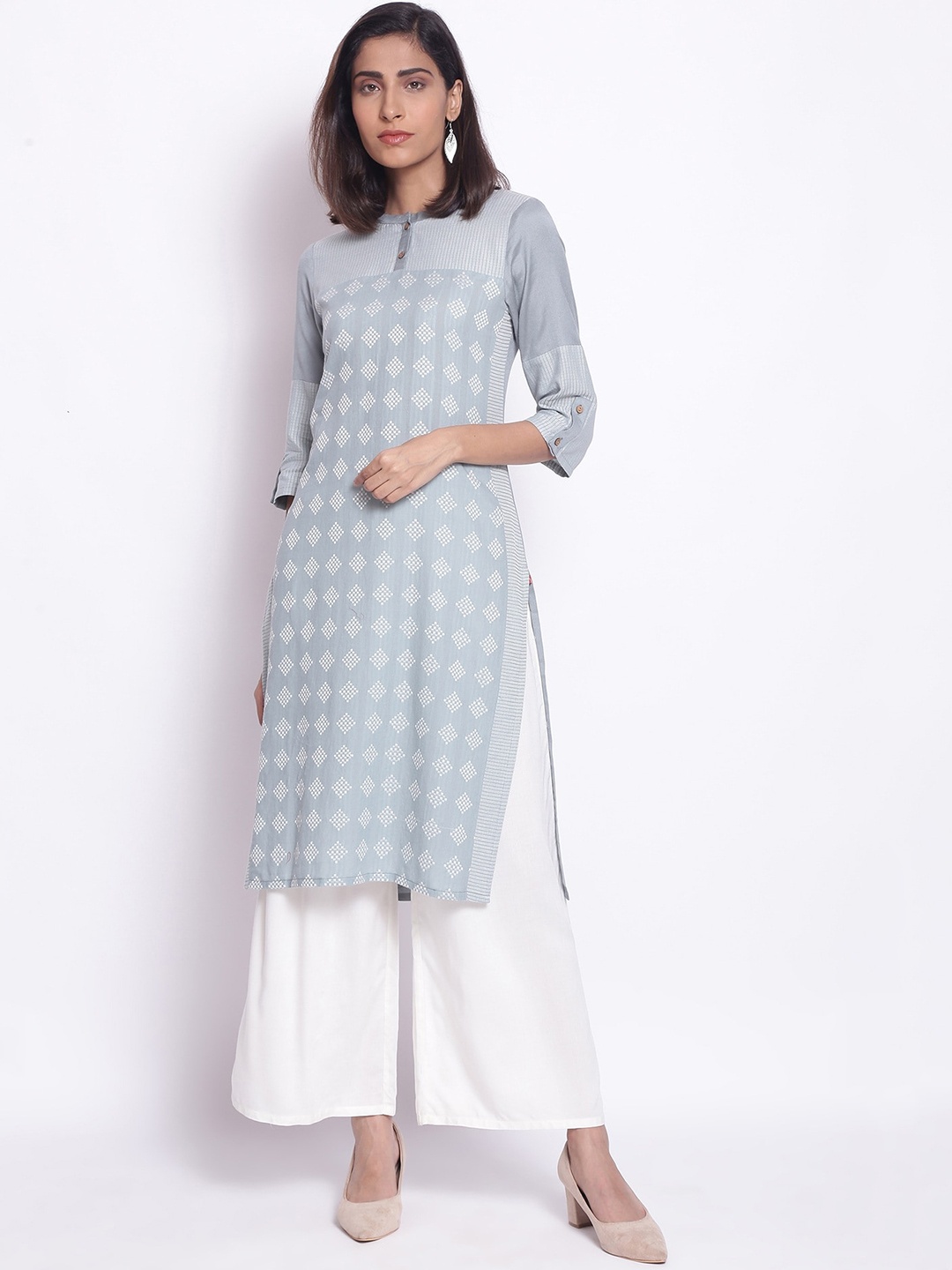 

W Women Blue & White Geometric Printed Cotton Kurta