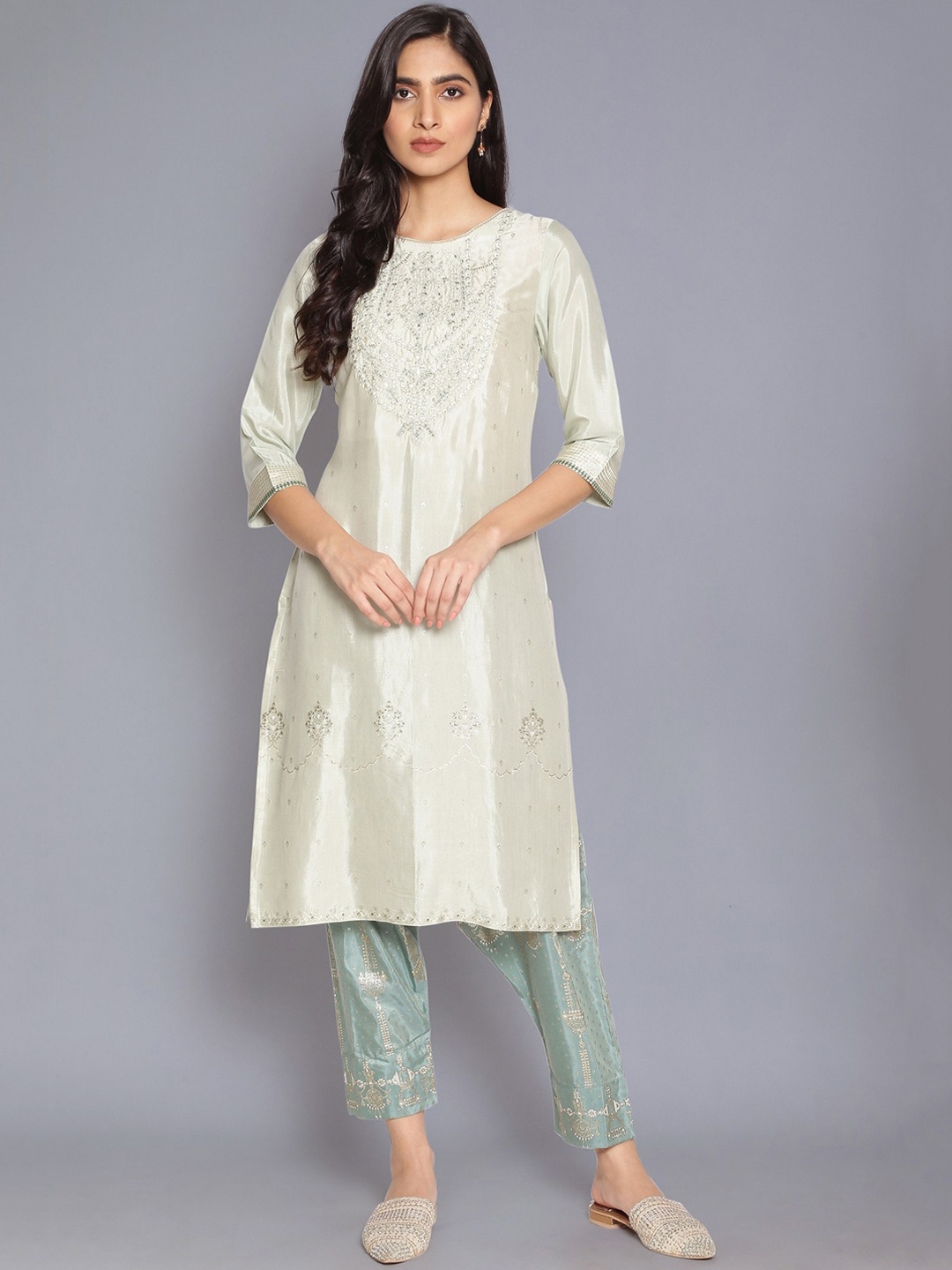 

W Women Green & Cream-Coloured Yoke Design Kurta