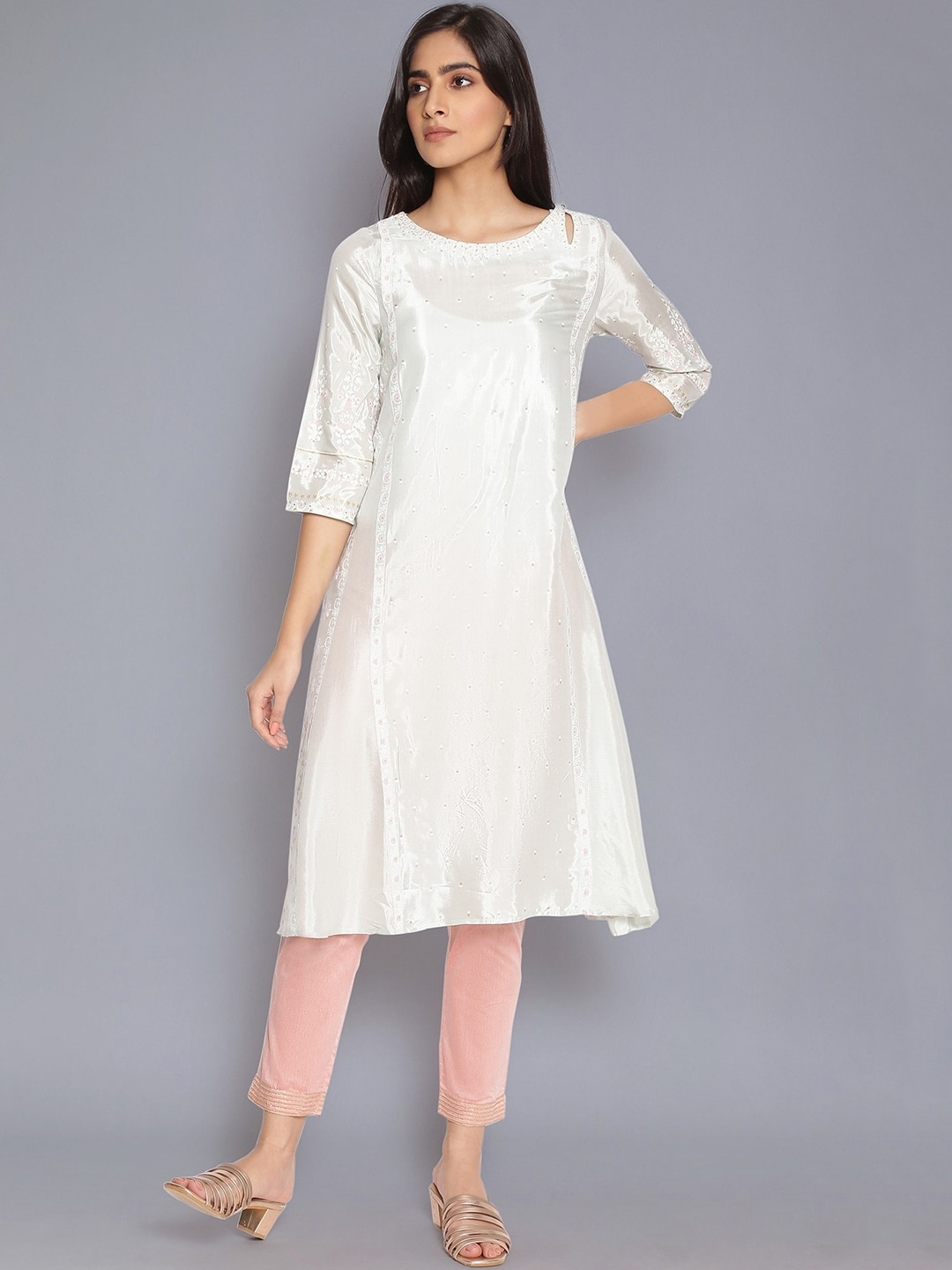 

W Women Embellished Kurta, White