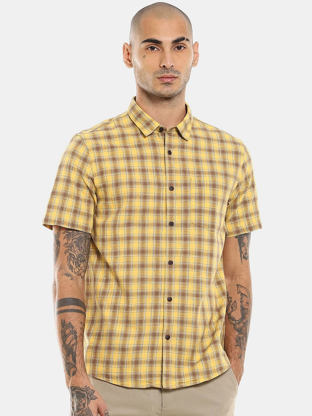 

Ruggers Men Gold-Toned & Brown Checked Casual Shirt