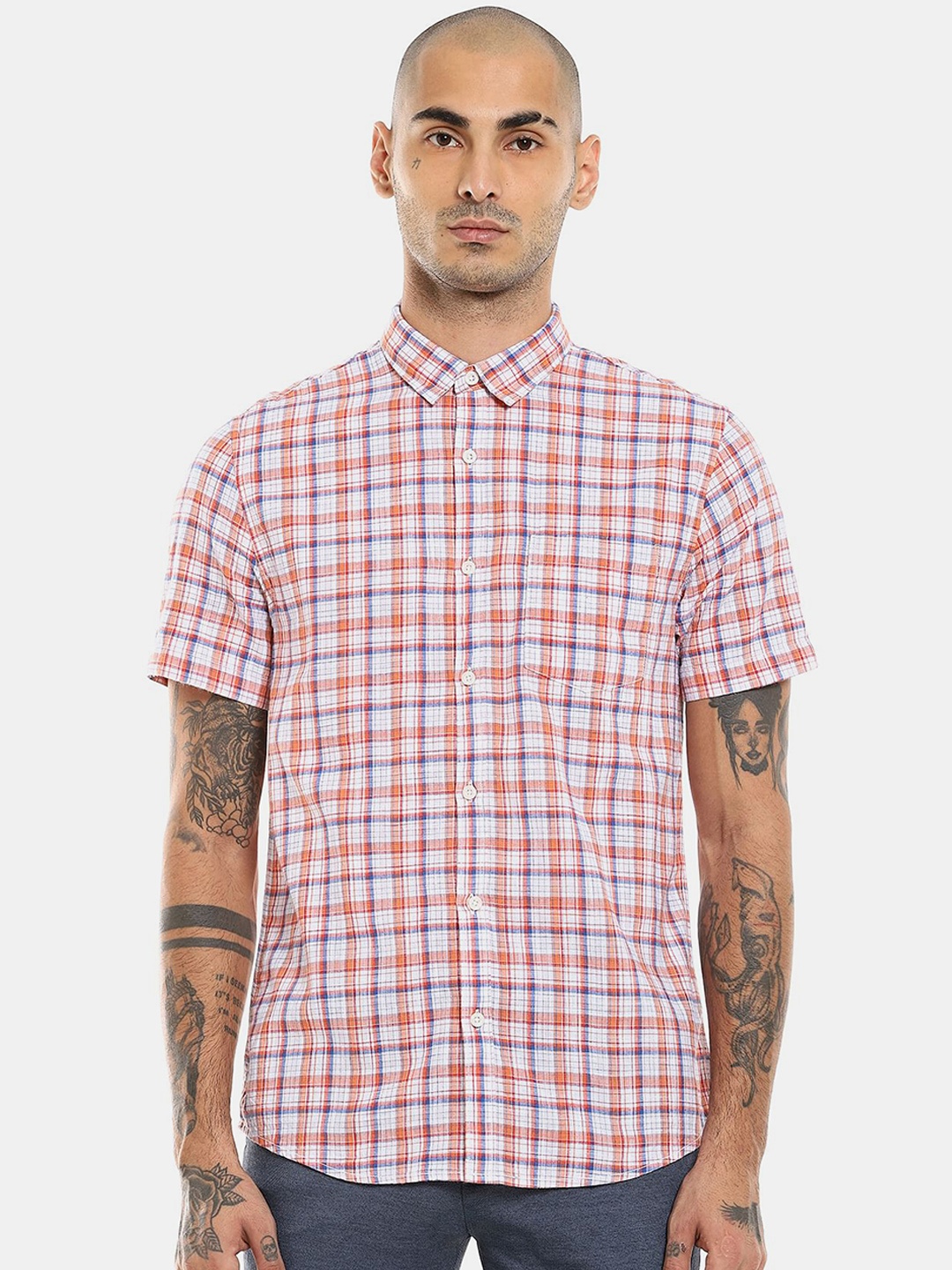 

Ruggers Men Orange & White Checked Casual Shirt