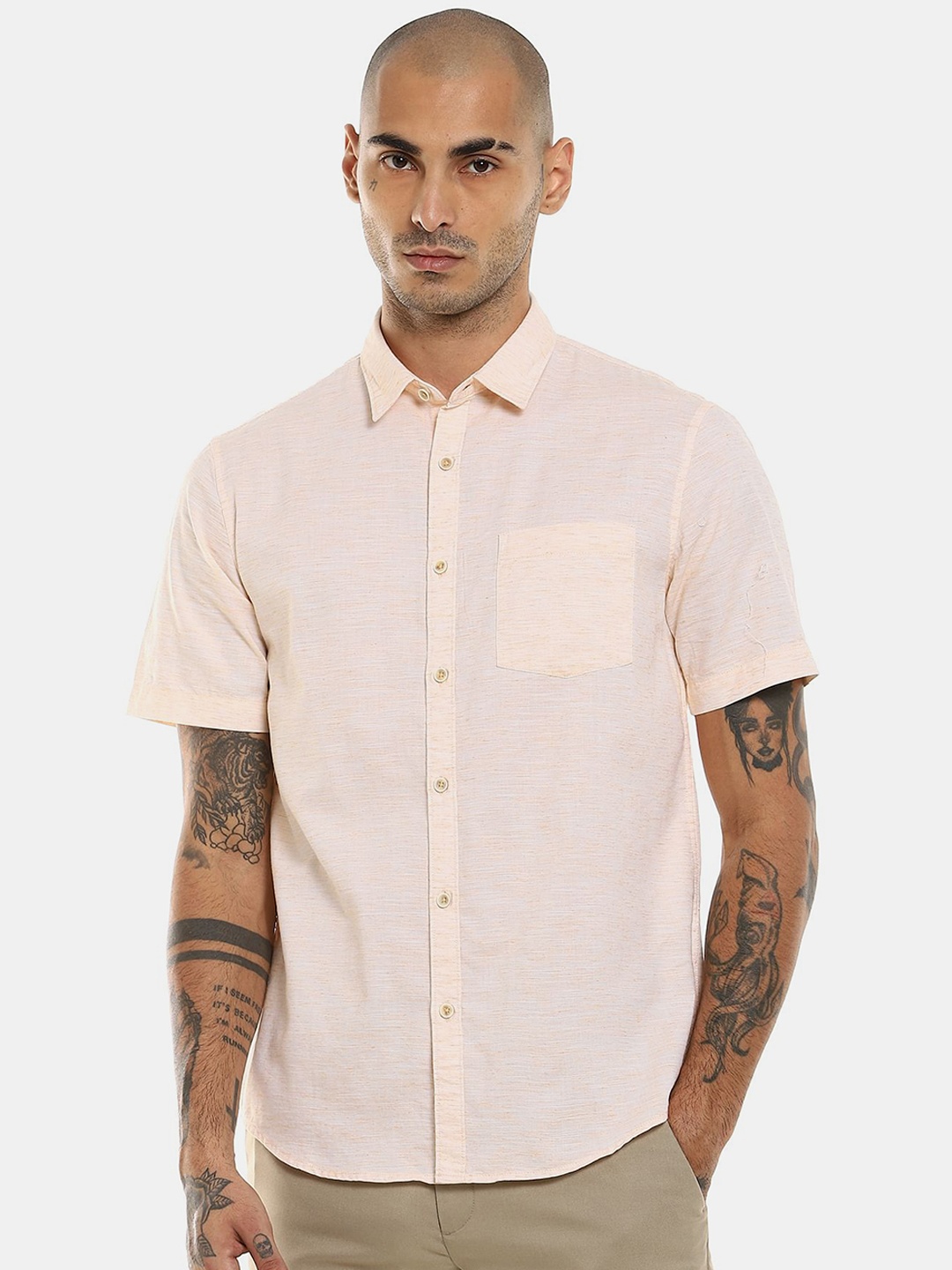 

Ruggers Men Peach-Coloured Cotton Casual Shirt