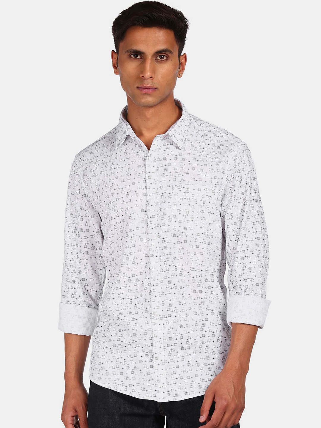 

Ruggers Men White & Black Printed Cotton Casual Shirt