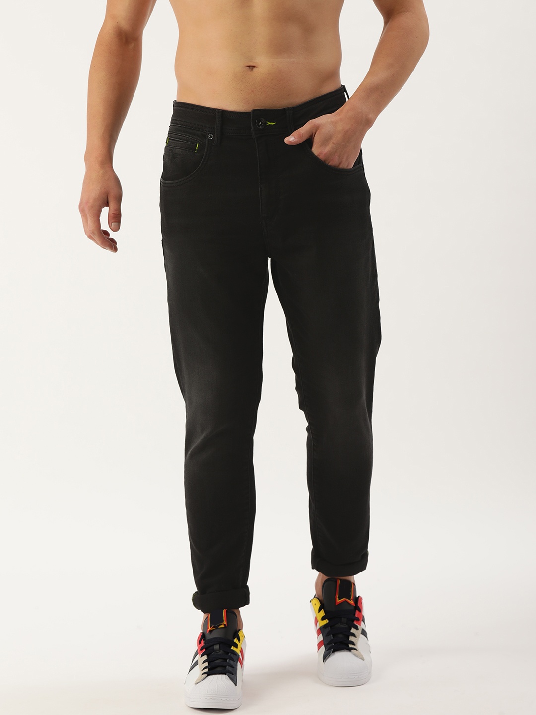 

Flying Machine Men Black Jogger Stretchable Jeans