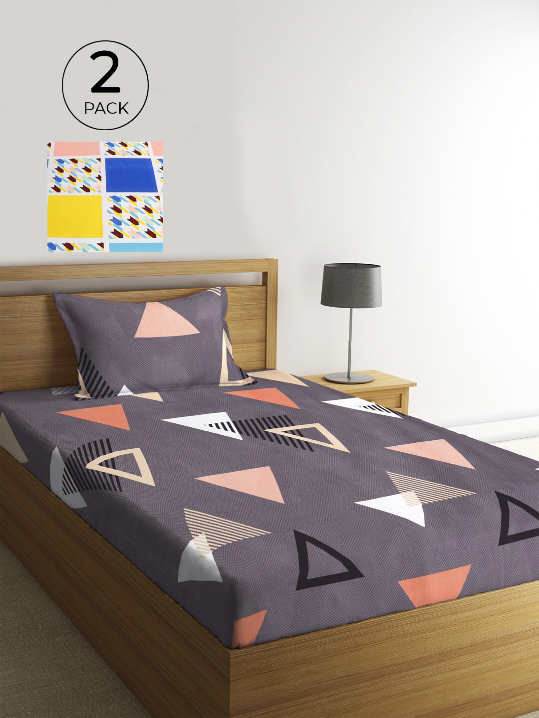 

KLOTTHE Grey & White Geometric 210 TC 2 Single Bedsheet with 2 Pillow Covers