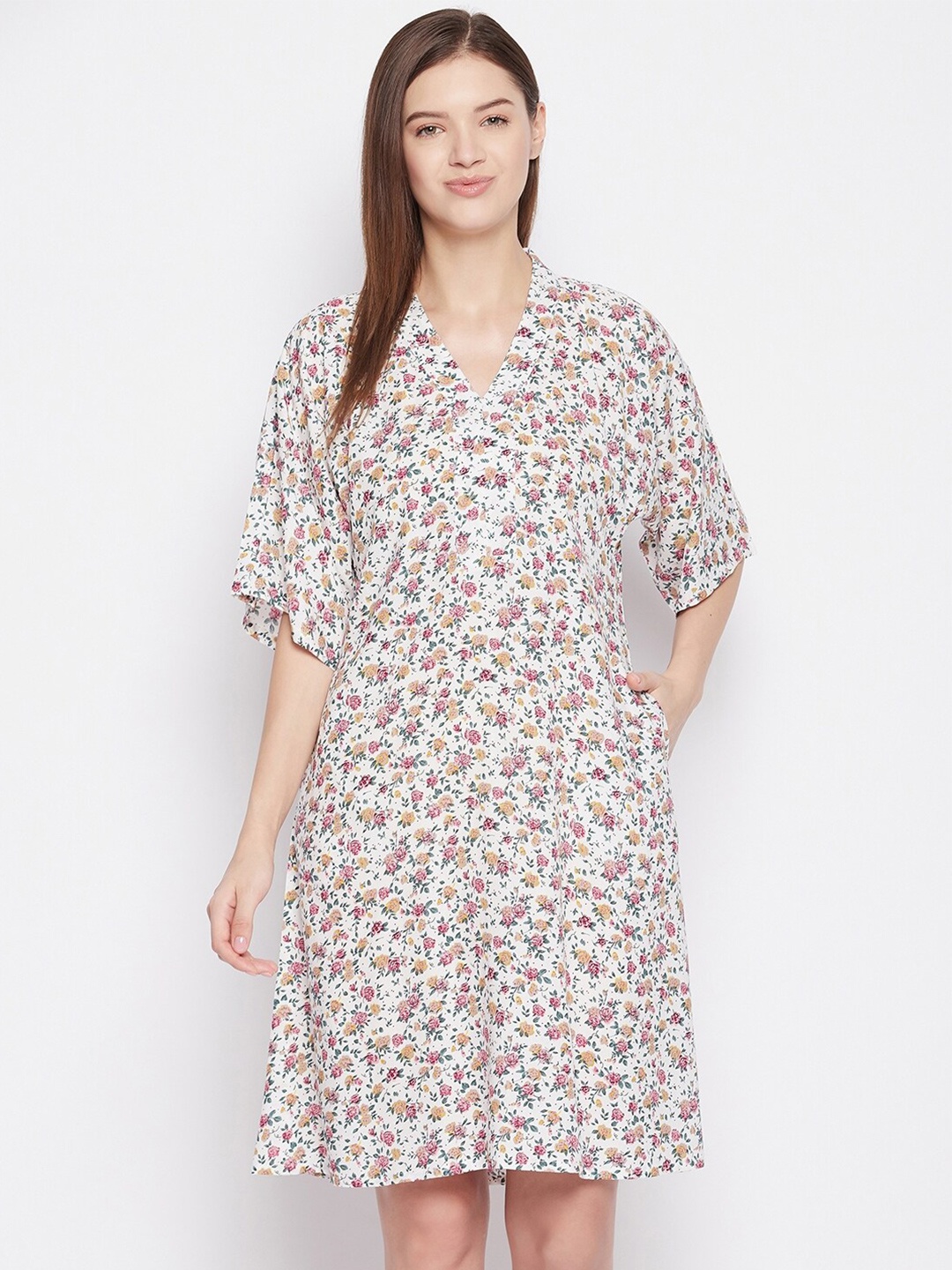 

Hypernation Women White Printed Nightdress HYPW03346-S