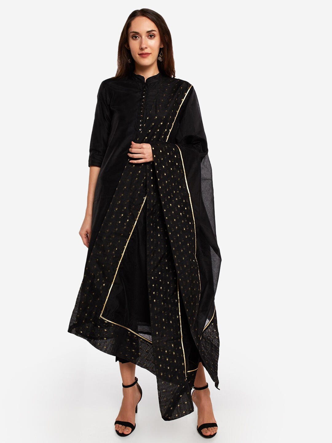 

Desi Weavess Black & Gold-Toned Art Silk Dupatta with Zari