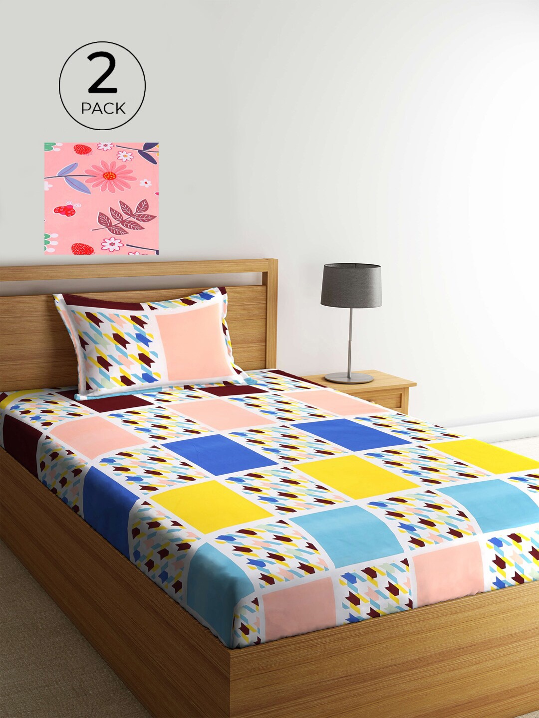 

KLOTTHE Pink & White Geometric 210 TC 2 Single Bedsheet with 2 Pillow Covers