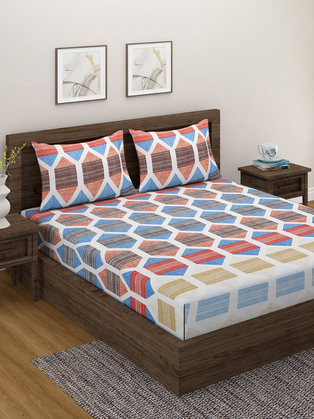 

SWAYAM Multicoloured Geometric 180 TC King Bedsheet with 2 Pillow Covers, Multi