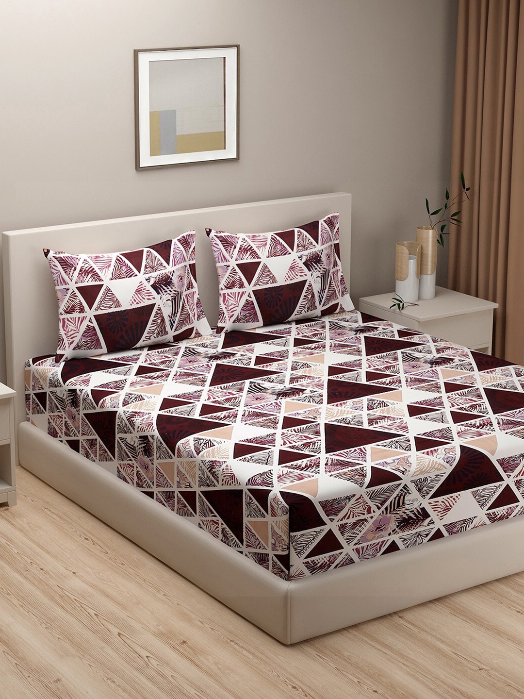

SWAYAM Brown & White Geometric 180 TC King Bedsheet with 2 Pillow Covers