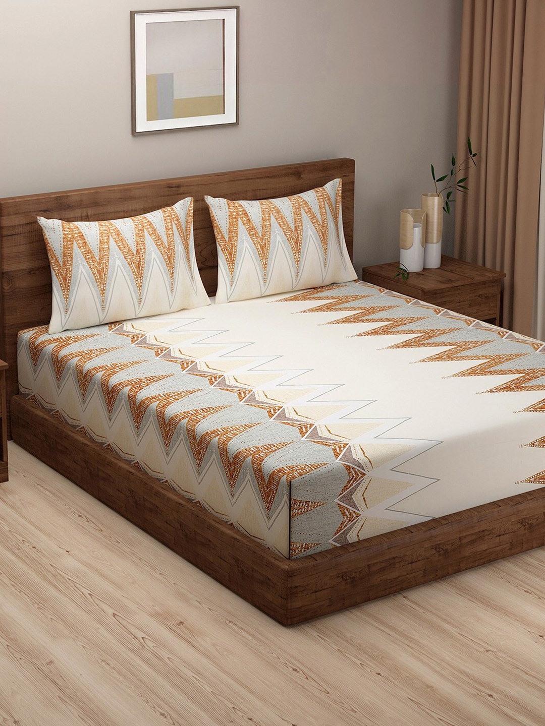 

SWAYAM Beige & Orange Geometric 180 TC King Bedsheet with 2 Pillow Covers