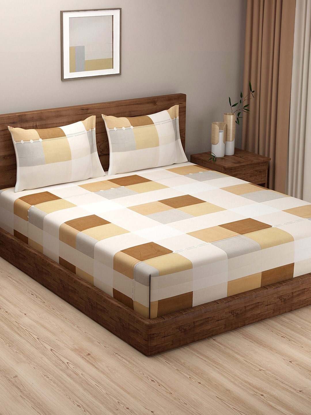 

SWAYAM Beige & Orange Geometric 180 TC King Bedsheet with 2 Pillow Covers