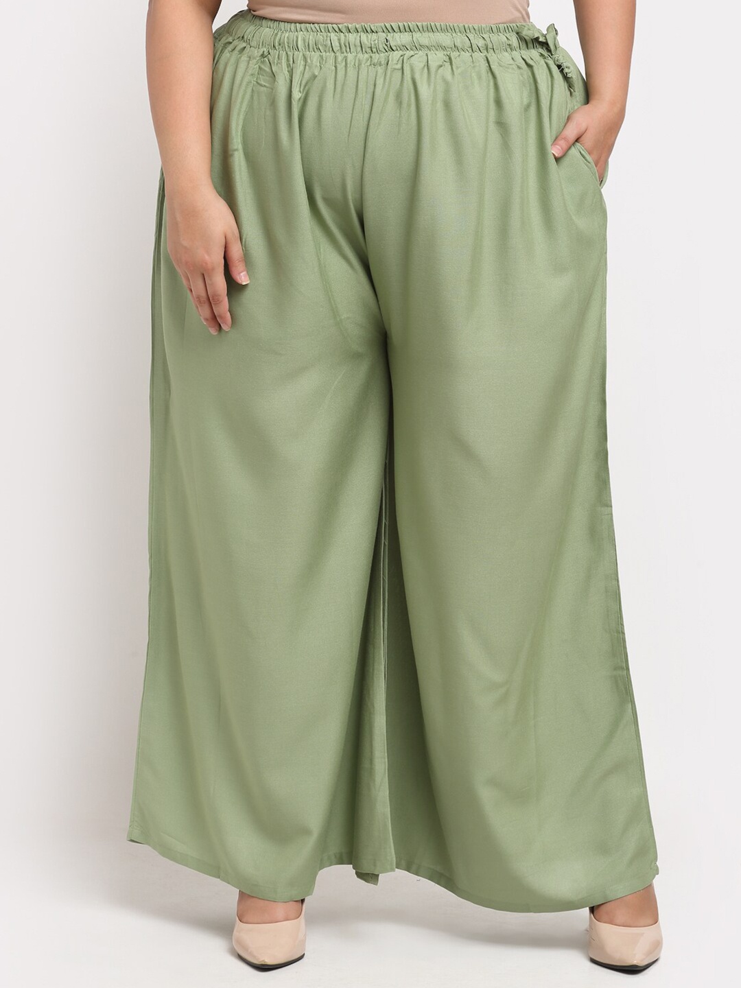 

TAG 7 PLUS Women Plus Size Green Solid Flared Palazzos