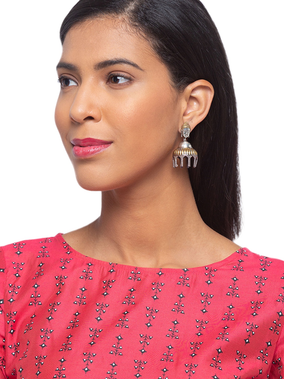 

Digital Dress Room Gold-Toned & Silver-Toned Classic Drop Earrings