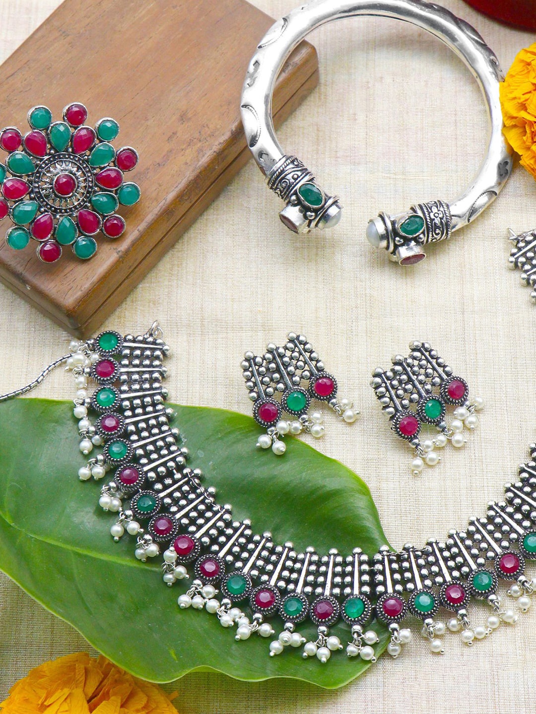

TEEJH Oxidised Silver-Plated Stone-Studded & Beaded Jewellery Set