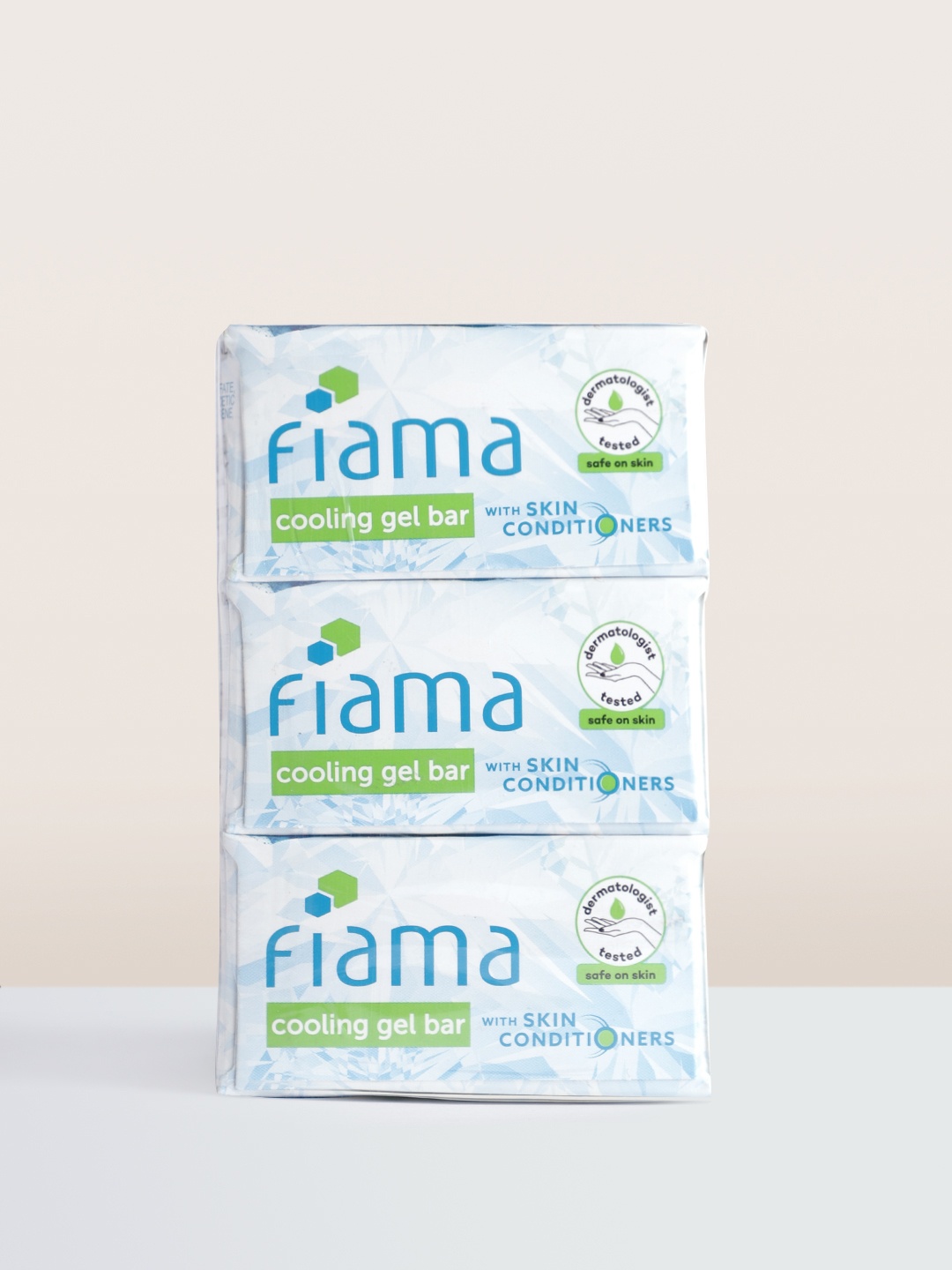 

Fiama Set of 3 Menthol & Magnolia Cooling Gel Bathing Bar with Skin Conditioners 125g each, White