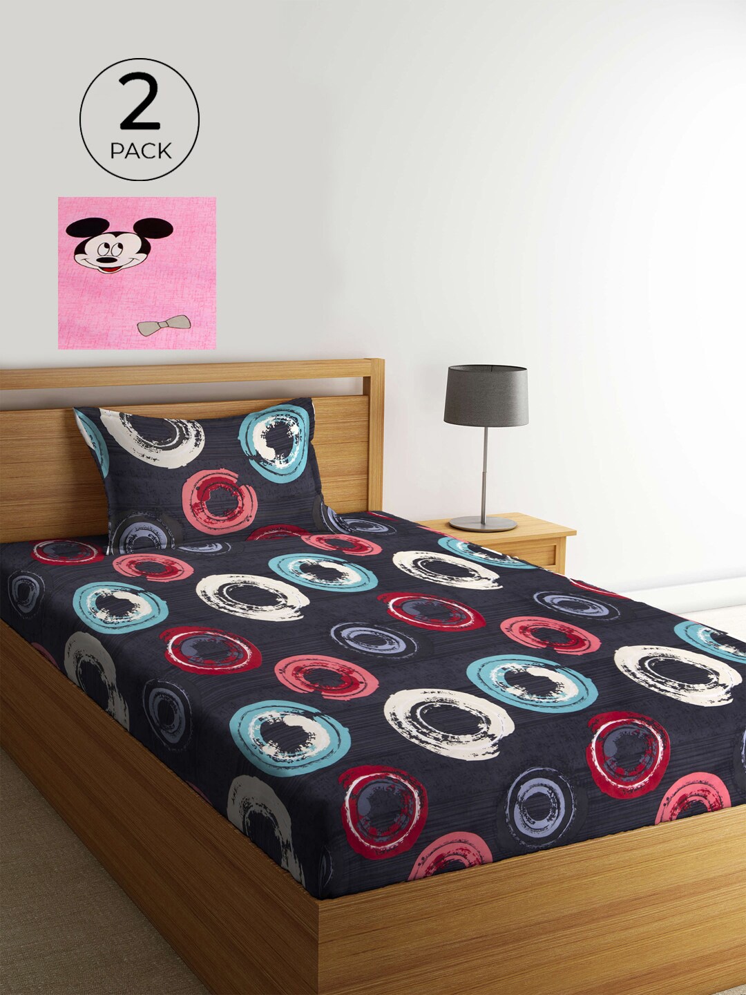

KLOTTHE Grey & Red Geometric 210 TC 2 Single Bedsheet with 2 Pillow Covers