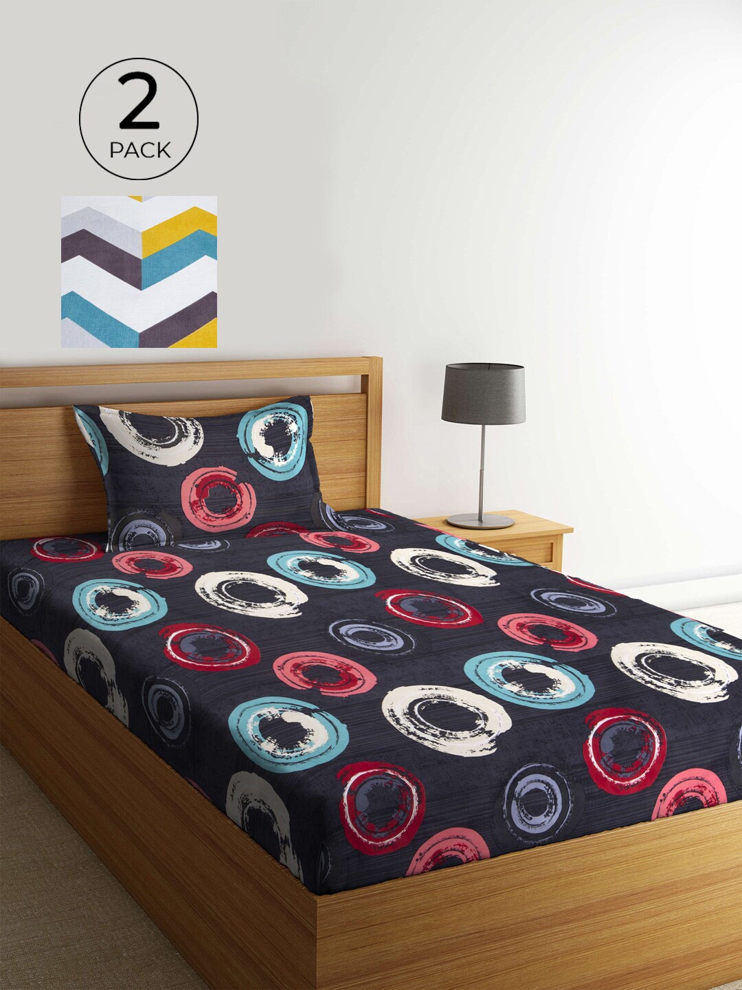 

KLOTTHE Blue & Off White Geometric 210 TC 2 Single Bedsheet with 2 Pillow Covers