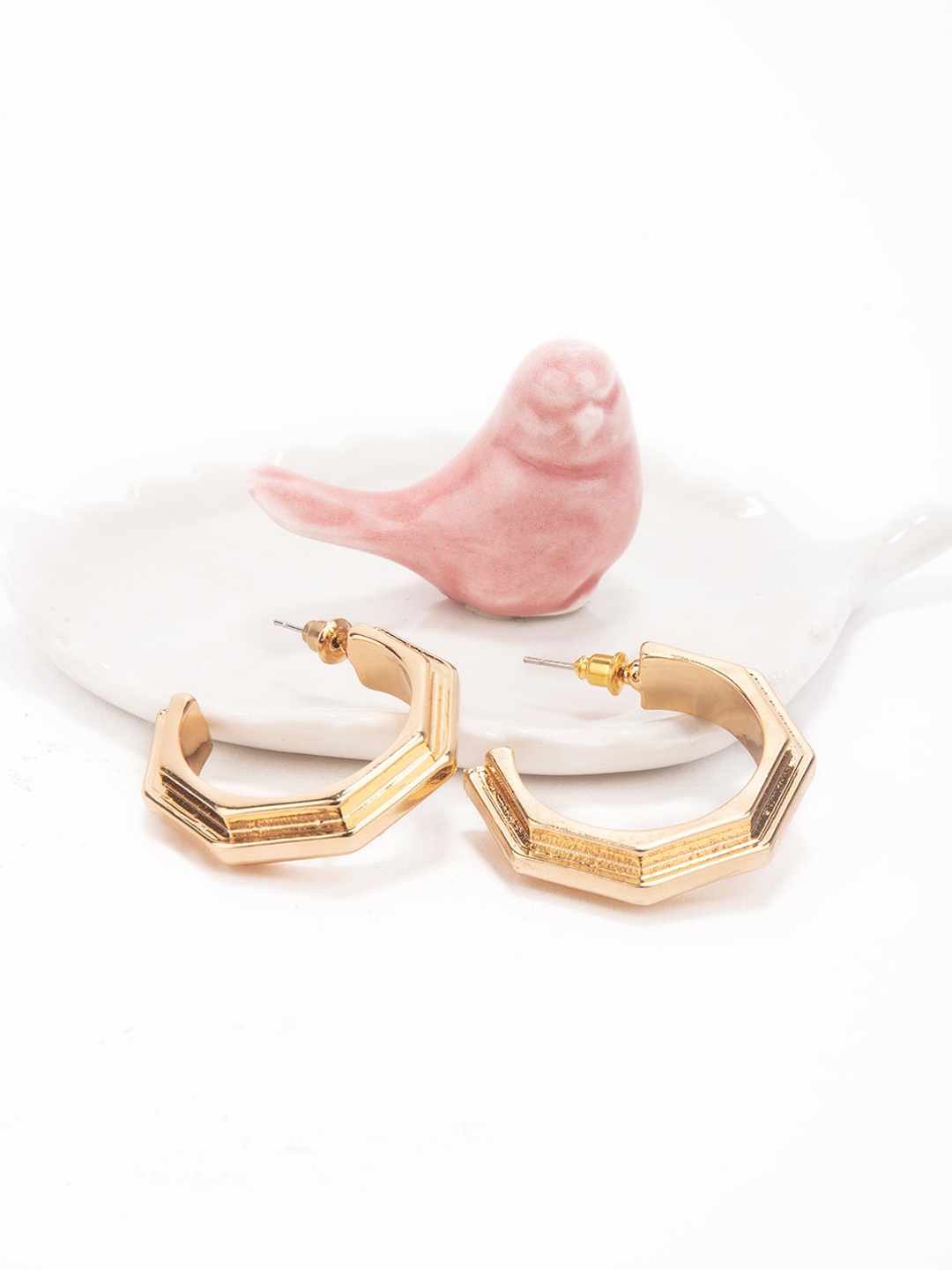 

Lilly & sparkle Gold-Toned Contemporary Half Hoop Earrings