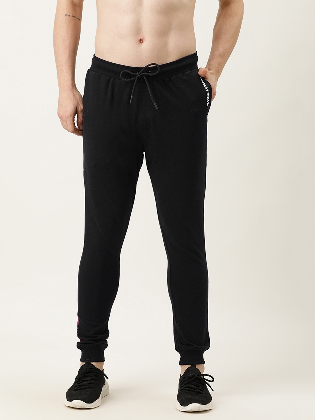

Flying Machine Men Black Solid Joggers