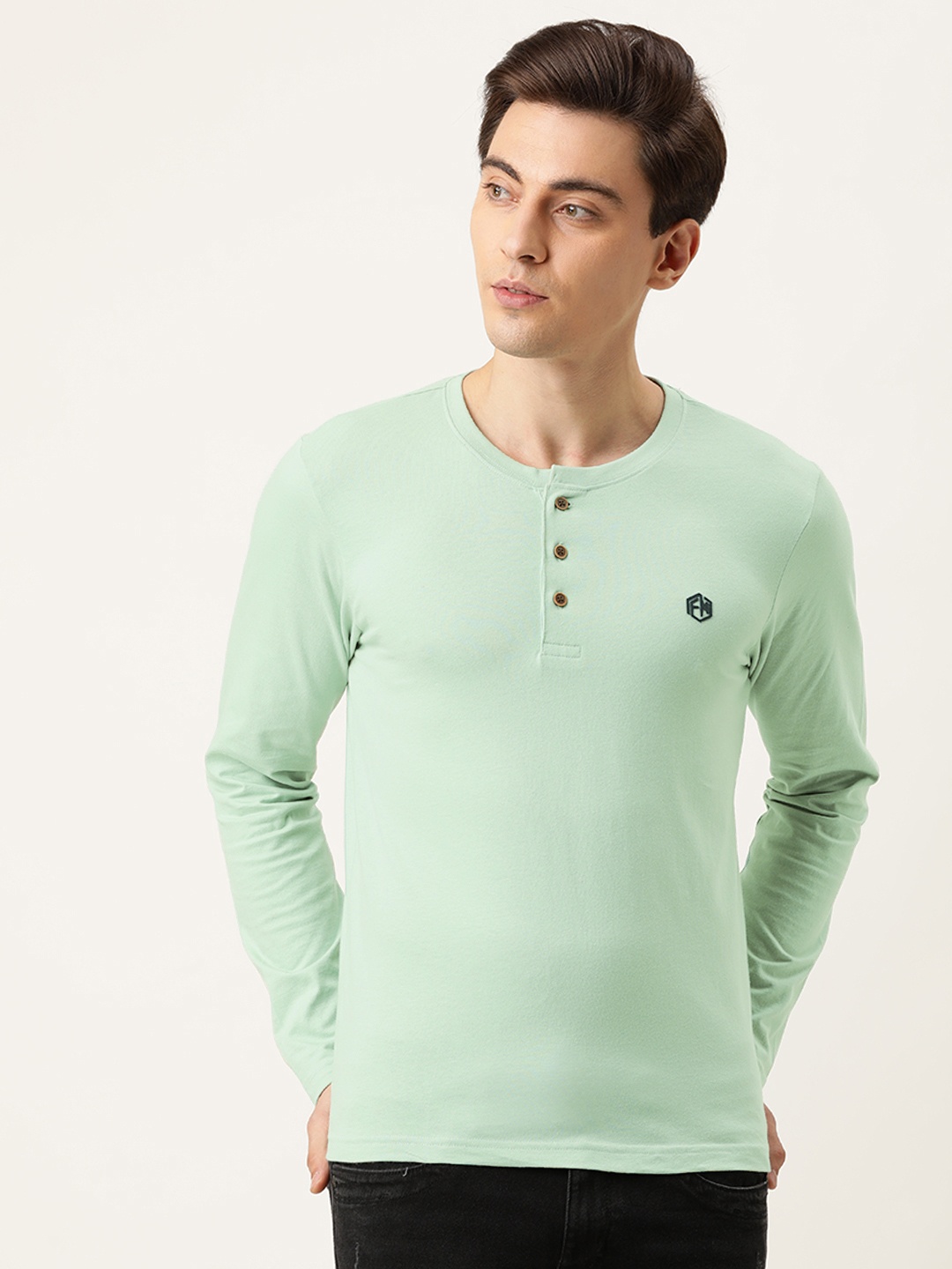 

Flying Machine Men Green Solid Henley Neck Pure Cotton T-shirt
