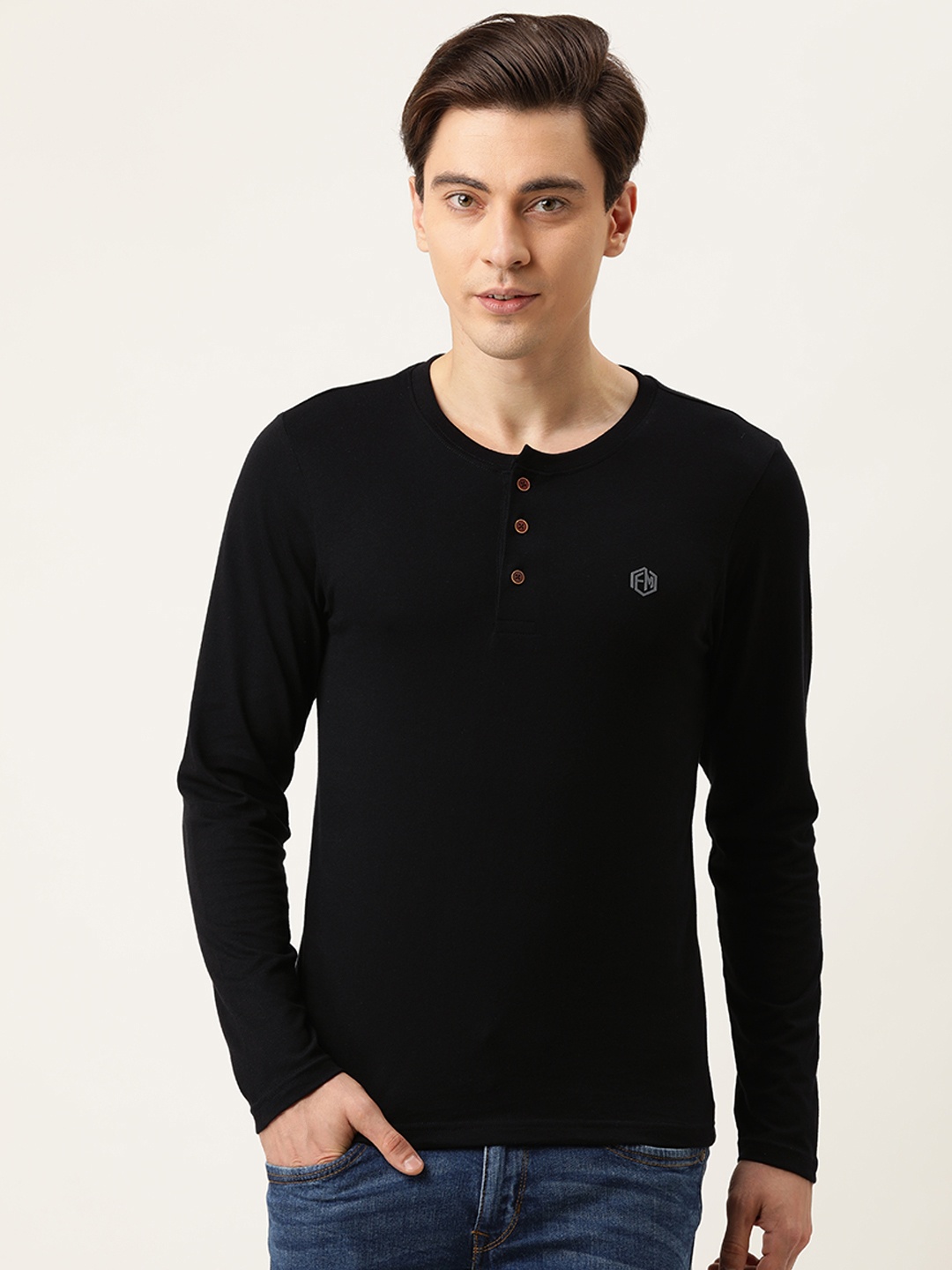 

Flying Machine Men Black Solid Pure Cotton T-shirt