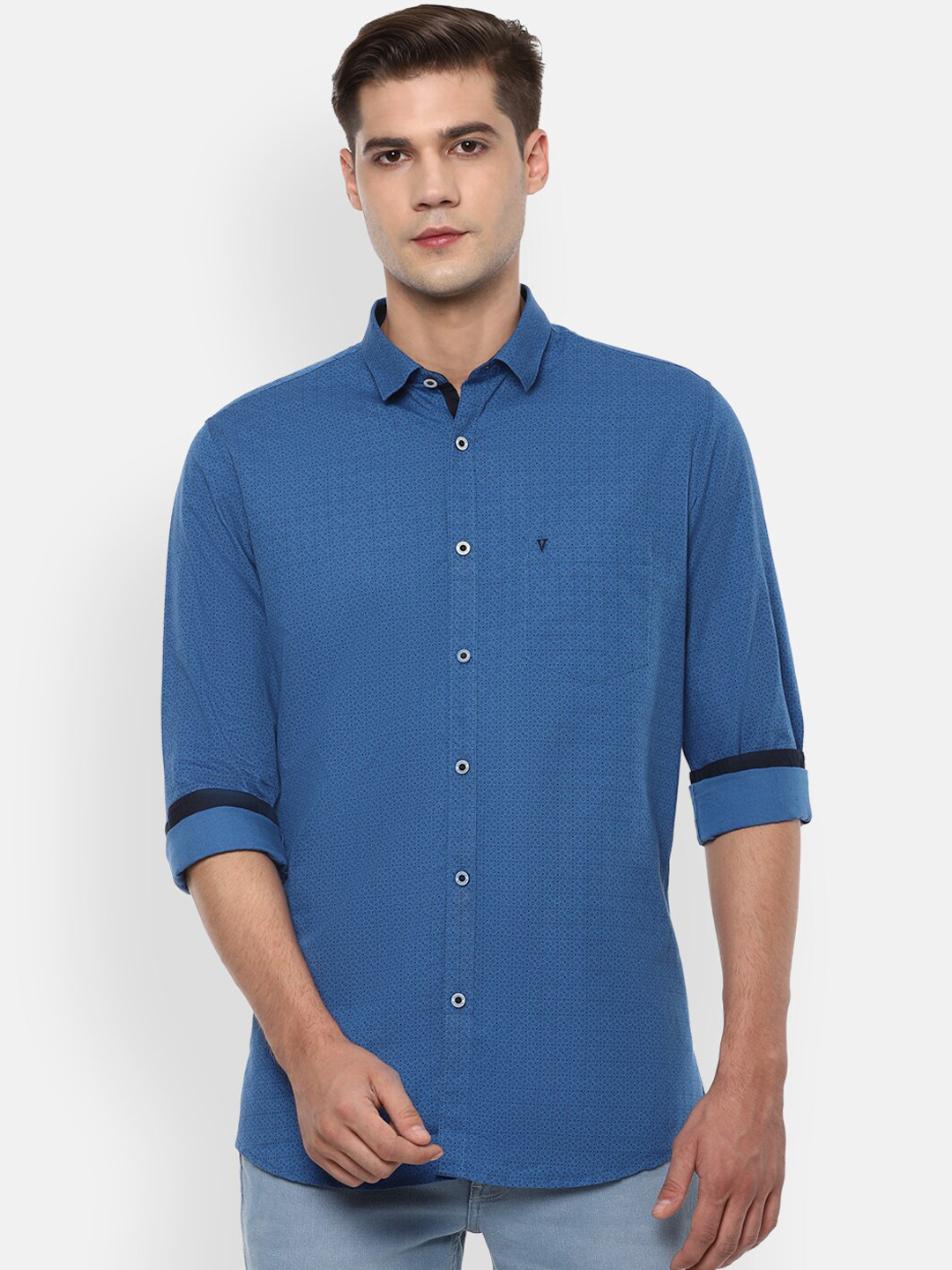 

Van Heusen Sport Men Blue Slim Fit Opaque Printed Casual Shirt