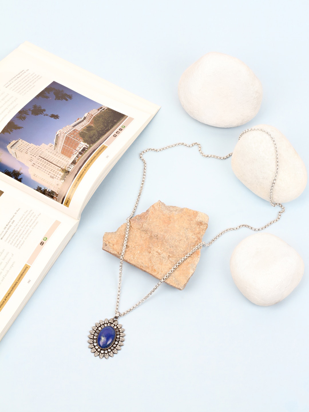 

SANGEETA BOOCHRA Silver-Plated Blue Handcrafted Lapis Lazuli Studded Pendant With Chain