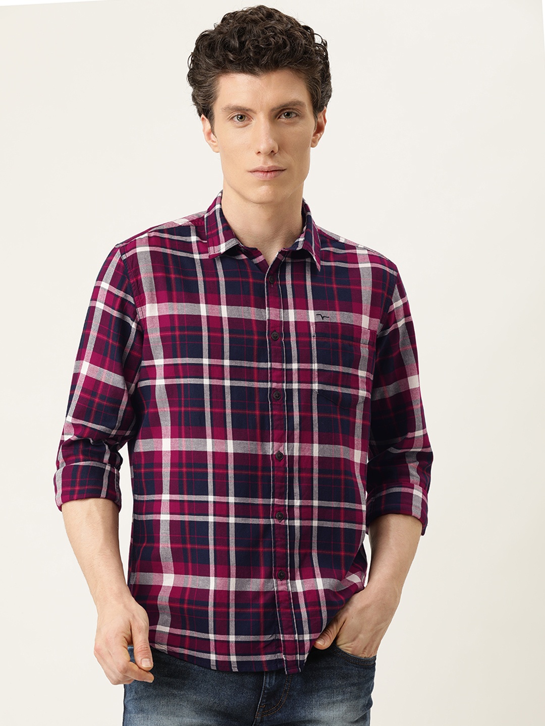 

Flying Machine Men Magenta & Navy Blue Slim Fit Checked Pure Cotton Opaque Casual Shirt