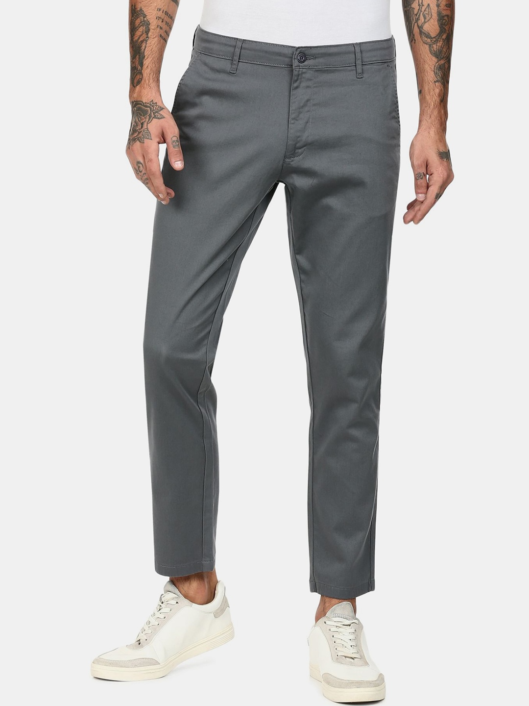 

Ruggers Men Grey Trousers