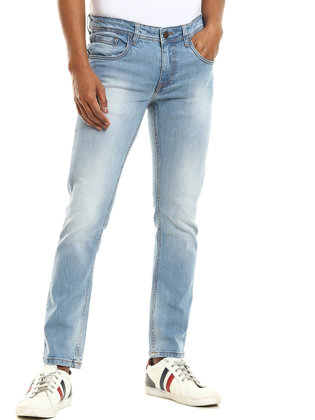 

Cherokee Men Blue Slim Fit Low Distress Heavy Fade Jeans