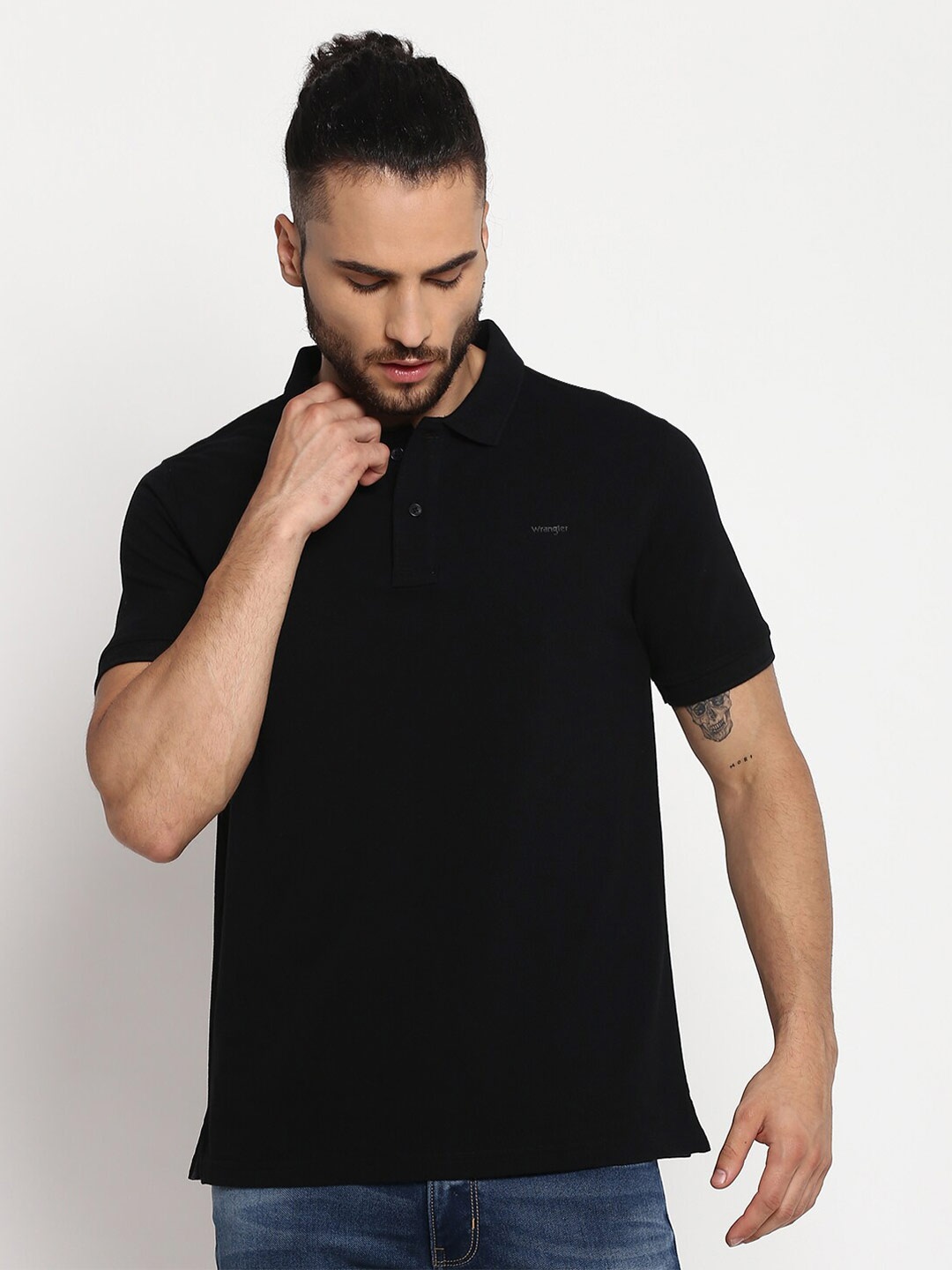 

Wrangler Men Black Polo Collar Applique T-shirt