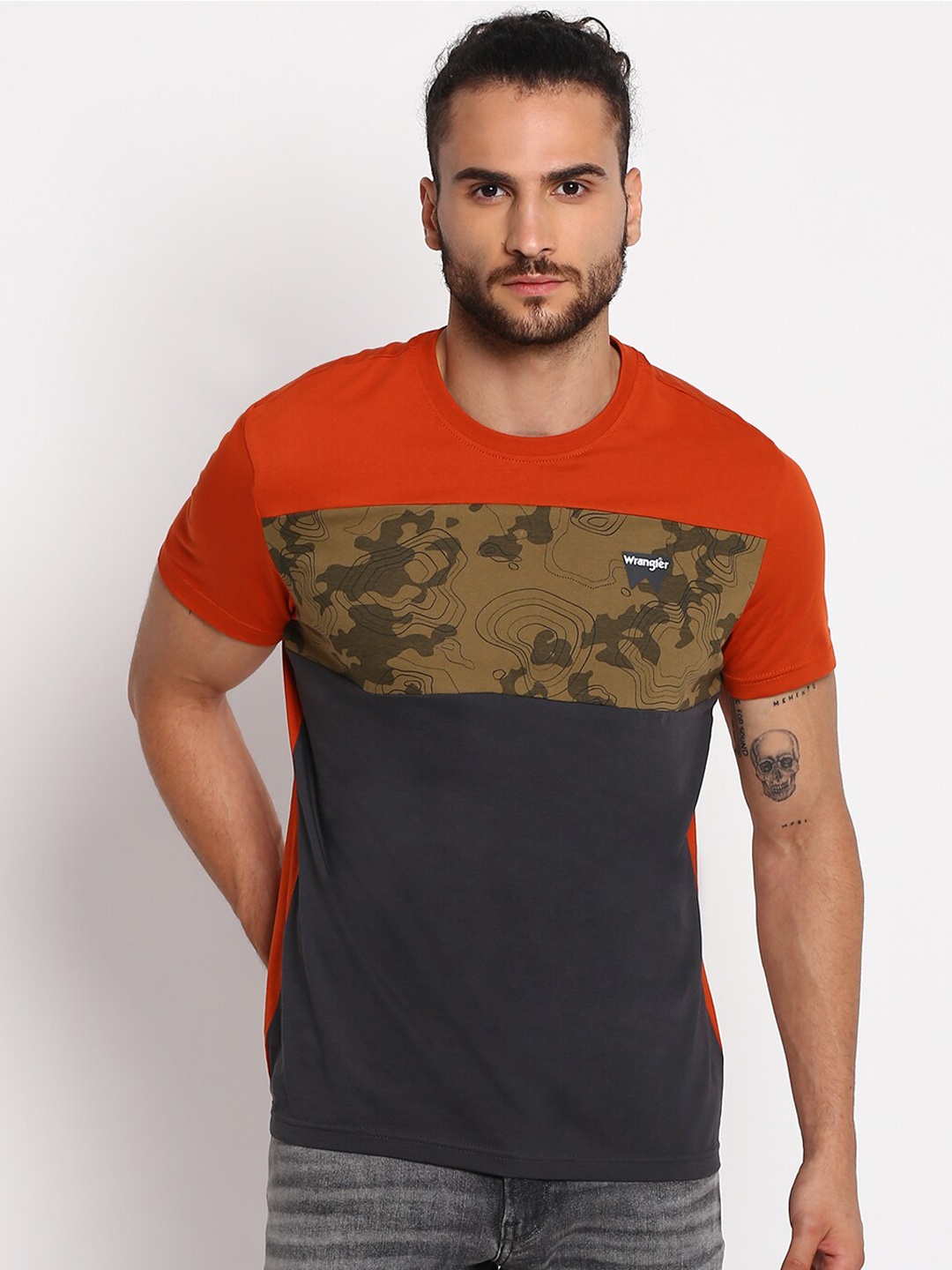 Wrangler Men Grey Typography Printed Raw Edge T-shirt