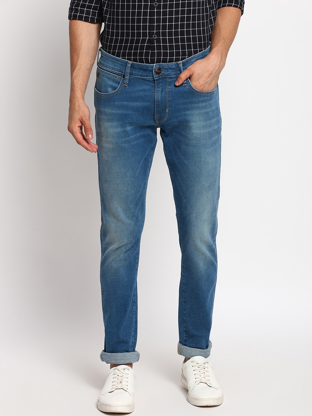 

Wrangler Men Blue Skinny Fit Low-Rise Light Fade Jeans